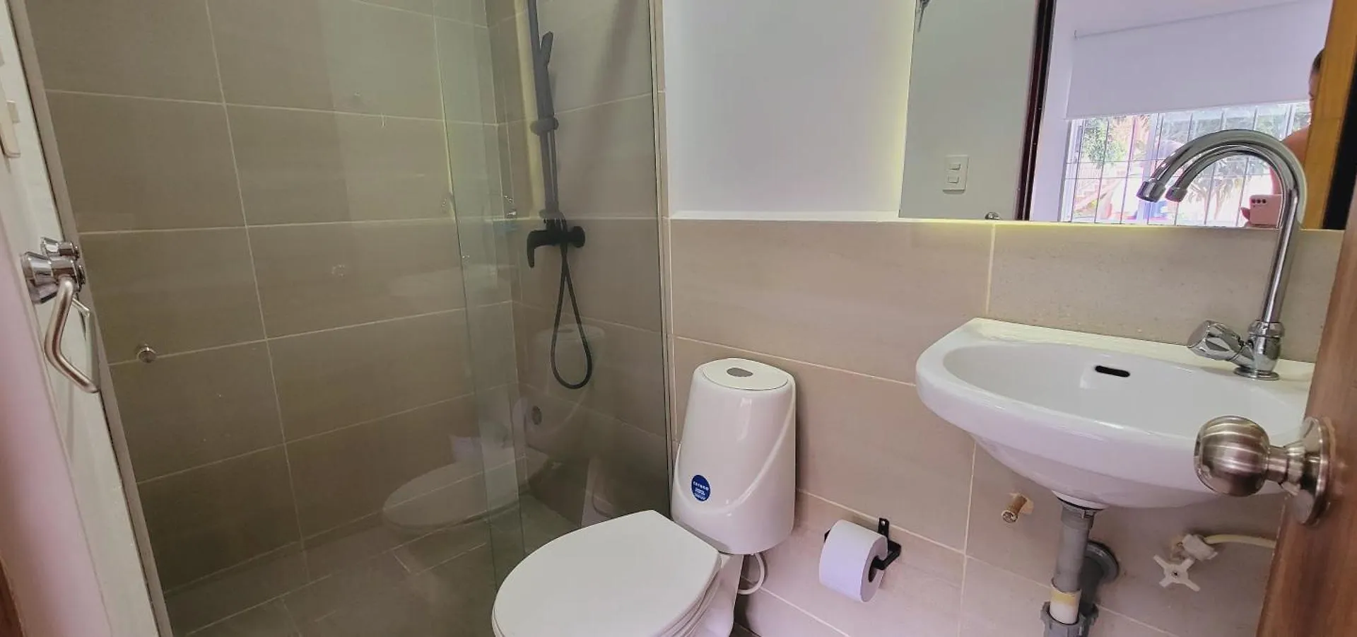 Pensionat Amazing House With Turkish Steam Room Near Exito Laureles Medellín Colombia