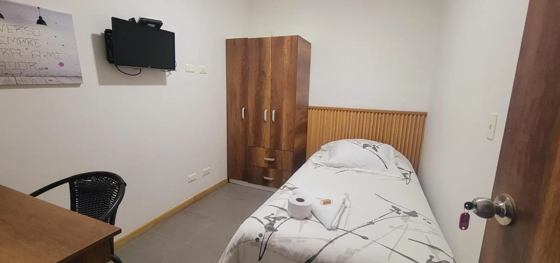 Amazing House With Turkish Steam Room Near Exito Laureles Medellín 0*,  Colombia