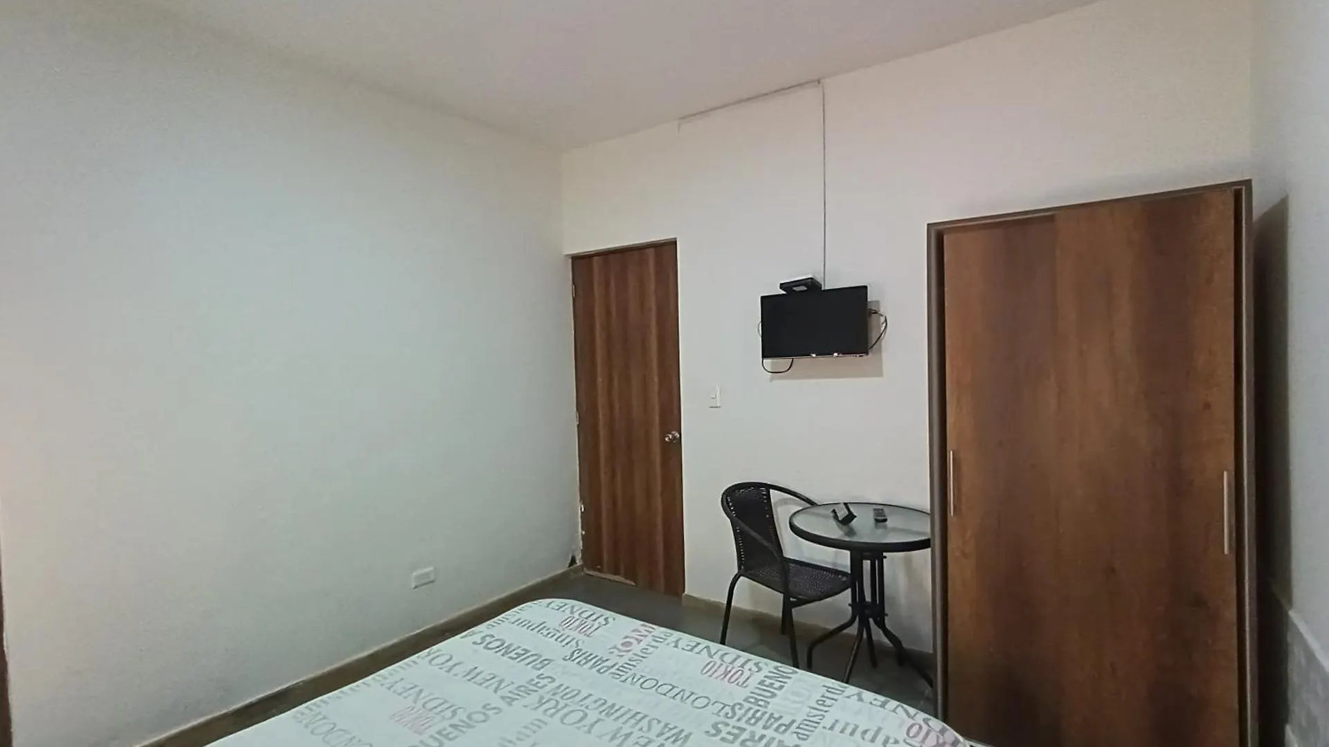 Amazing House With Turkish Steam Room Near Exito Laureles Medellín 0*,  Colombia